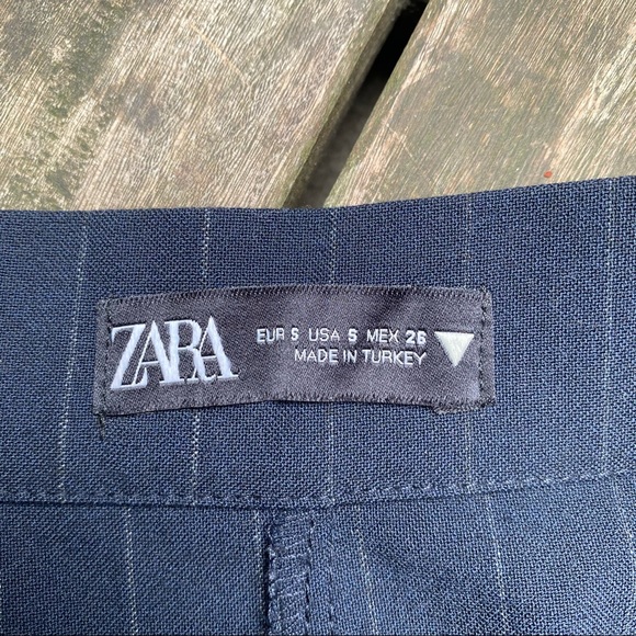 ZARA Navy Pin Stripe Zip Up Mini Skirt with Side Square Patch Pockets - Picture 8 of 8